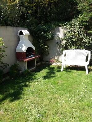 Property grounds - OUISTREHAM Large 35m2 studio at 150m from the sea (Ouistreham)