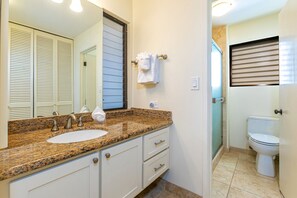 Hair dryer, towels