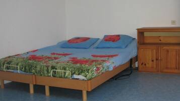 2 Schlafzimmer, Bügeleisen/Bügelbrett, kostenloses WLAN