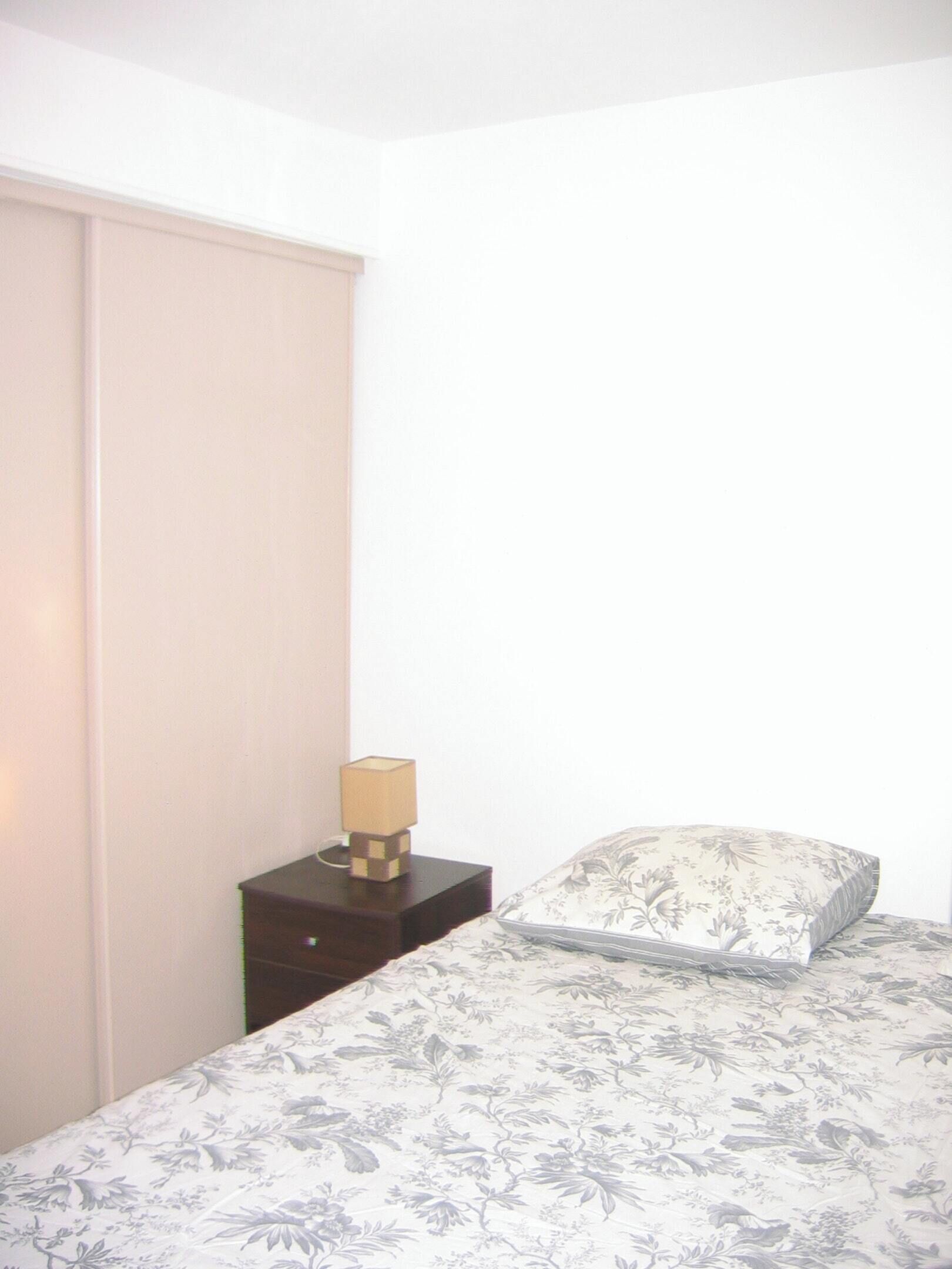 2 bedrooms, iron/ironing board, free WiFi
