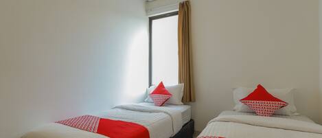 標準雙床房 | 書桌、免費 Wi-Fi、床單