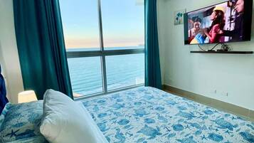 2 habitaciones, escritorio, tabla de planchar con plancha y wifi gratis