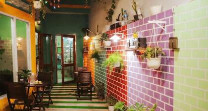 Nha Sin's Homestay - Hostel