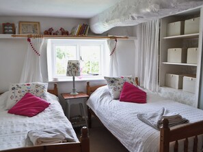 2 quartos, Wi-Fi de cortesia, roupa de cama