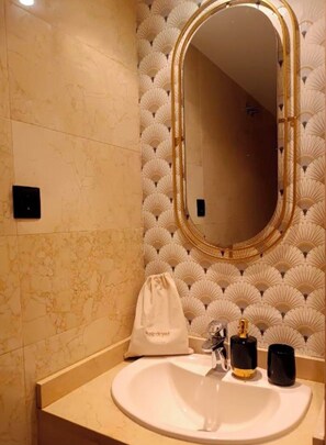 Bathroom - FRIDDA HOUSE ATOCHA STATION MADRID (Madrid)