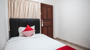 Standard Single Room | Desk, free WiFi, bed sheets