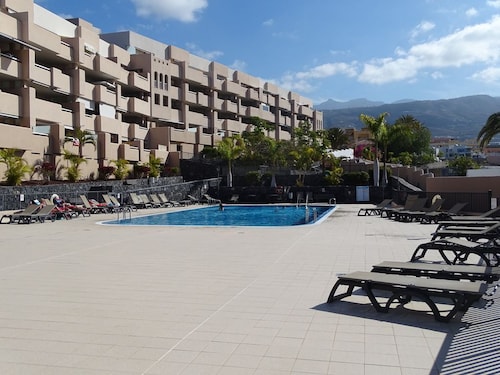 ☀️ Top Rated Apartment. Huge Sunny Terrace. Heated Pool. Parking. Wifi.