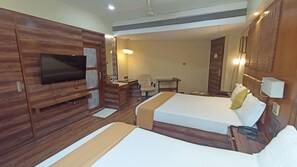 Deluxe Room, 1 Bedroom - Super Inn Armoise Hotel (Ahmedabad)