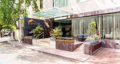 Super Inn Armoise Hotel