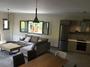 House, 3 Bedrooms, Garden View | Living area | Smart TV - Lagkada Suites (Lefkada)