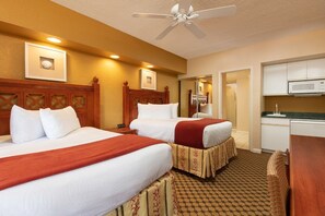 In-room safe, iron/ironing board, WiFi, bed sheets - BEAUTIFUL RESORT STUDIO NEAR DISNEY (Kissimmee)