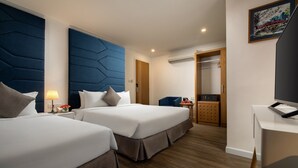 Family Room, City View | Premium bedding, minibar, in-room safe, desk - Hanoi Backpackers Hostel & Rooftop bar (Hanoi)