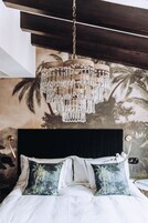 Ático, 3 habitaciones, vistas a la ciudad | Sábanas de algodón egipcio y ropa de cama de alta calidad