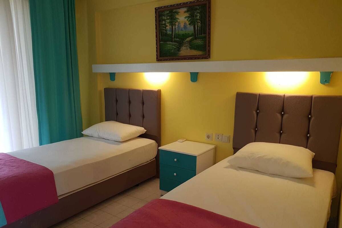 Desk, iron/ironing board, free WiFi, bed sheets