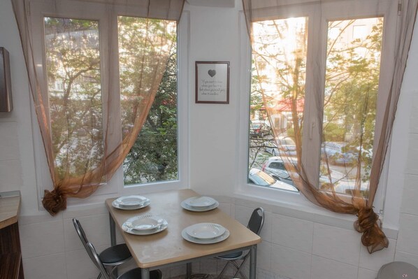 Dining - RAY Beautiful spacious luxury apartment (Oradea)