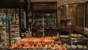 Desayuno buffet todos los días (con cargo)