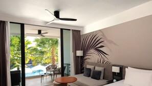 Junior Suite Pool View | วิวจากห้องพัก