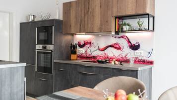 Fridge, microwave, oven, dishwasher