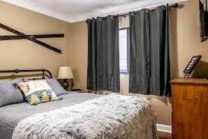2 Schlafzimmer, Bügeleisen/Bügelbrett, WLAN, Bettwäsche