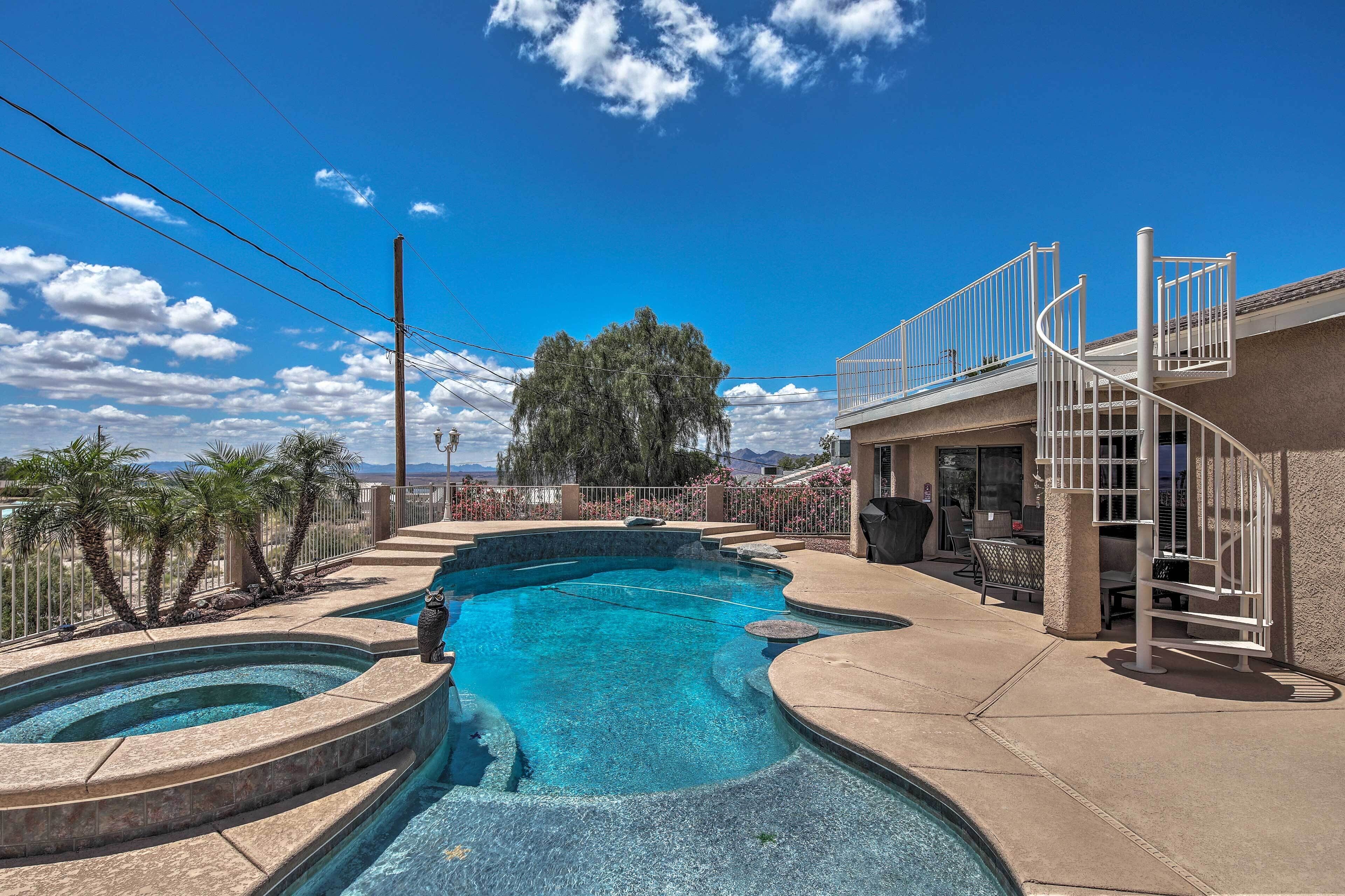Home w/ Rooftop Balcony ~ 4 Mi to Lake Havasu!