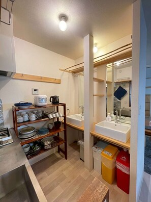 Interior - Den7 2F 3Min to Shirogane Takanawa Station! (港区)