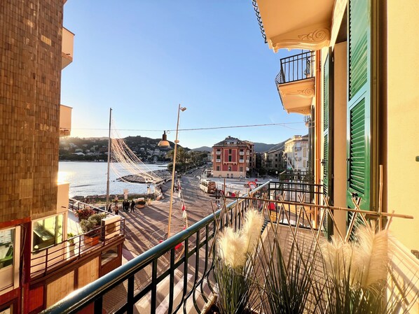 Property grounds - La Casa Rosa al Mare Silver apartment with sea view and parking free at 800 mt (Rapallo)