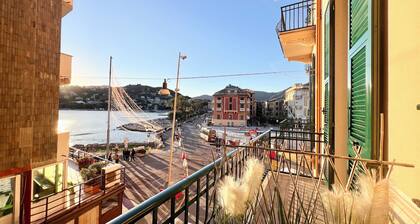 Casa Rosa al Mare, Rapallo, Silver