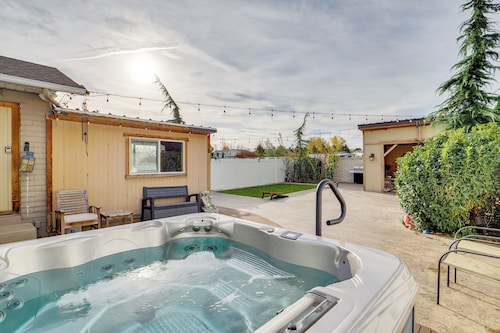 Game Room + Hot Tub: Salt Lake City Area Apt
