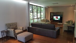 TV, DVD player, books