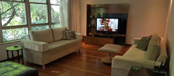 AP Season - 5 GUESTS / Groups up to 10 people - Discount for Season.