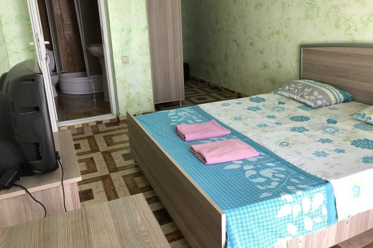 Chambre Double, vue montagne
