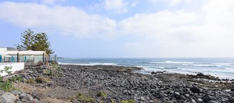 Apartment "El Golfo Lanzarote" In Charming Fishing Village Close to Beach and National Park