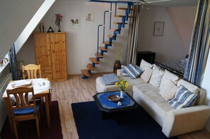 Unclassified image, 4 of 25, button - Apartment in the Prinzenstraße - Apartments, Angela Möller (Kappeln)