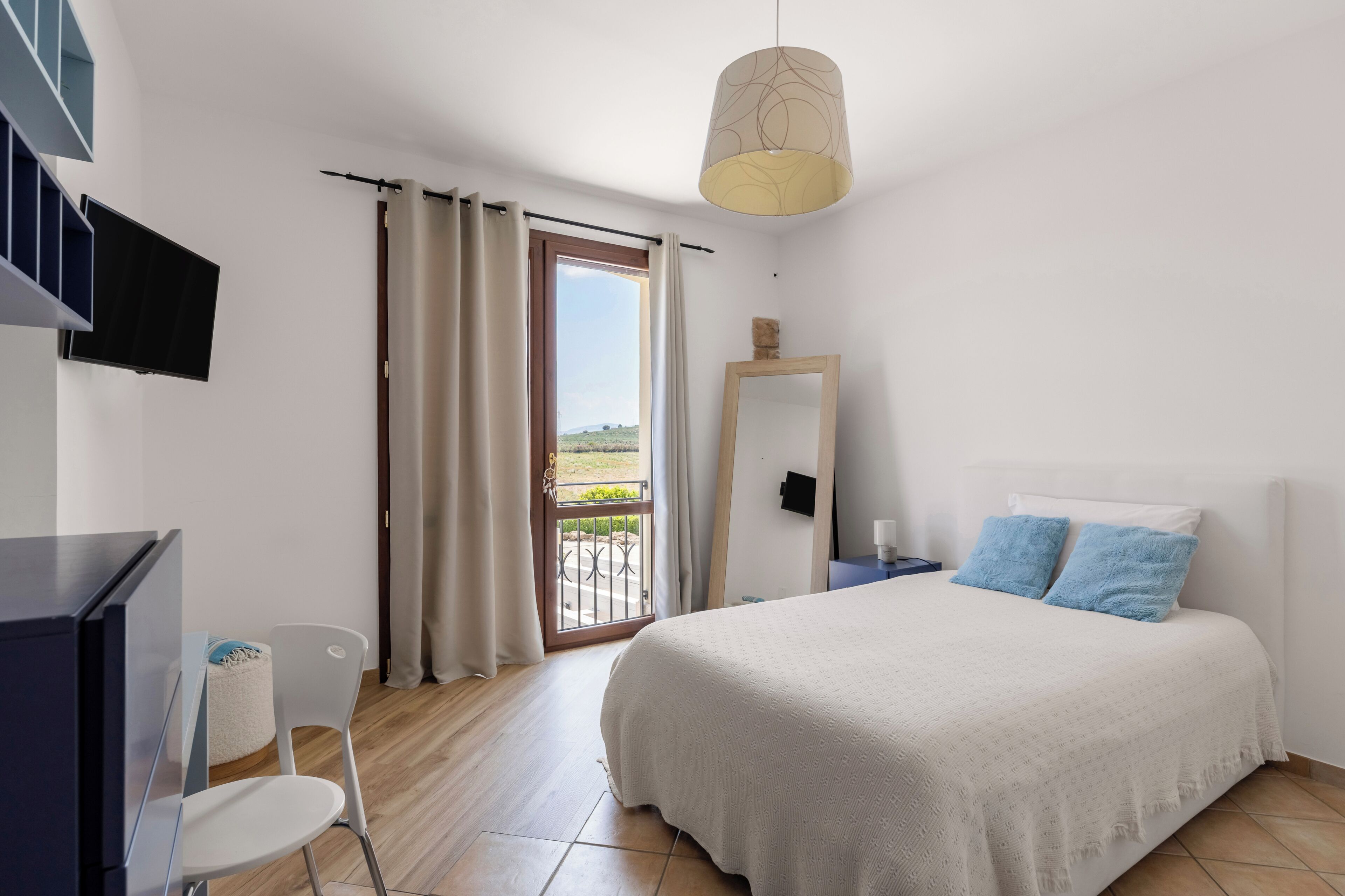 5 Schlafzimmer, Zimmersafe, Bügeleisen/Bügelbrett, Reisekinderbett