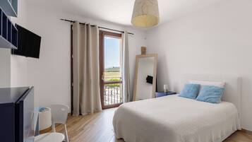 5 Schlafzimmer, Zimmersafe, Bügeleisen/Bügelbrett, Reisekinderbett