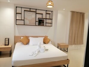 Desk, blackout curtains, soundproofing, free WiFi - Hotel Rupert A Baler (Baler)