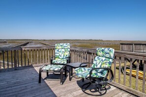 Terrace/patio - Marsh and Ocean Views with Private Dock~ Reel Blessed (Folly Beach)