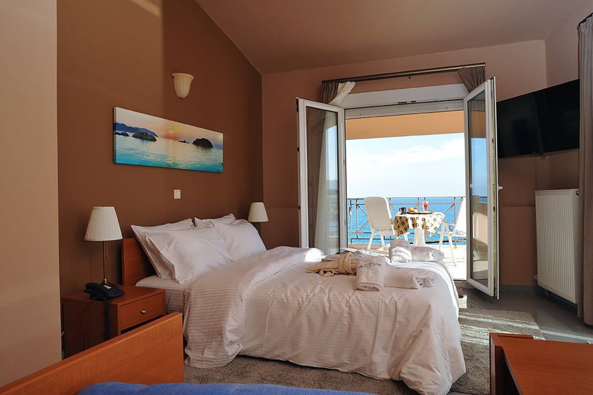Superior Studio, Sea View, Mezzanine | Premium bedding, blackout drapes, soundproofing, cribs (free)