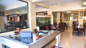 Restaurant - Gurudatta Hotel (Shirol)