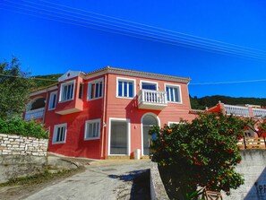 บริเวณภายนอก