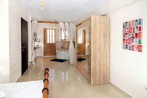 3 Schlafzimmer, Bügeleisen/Bügelbrett, Reisekinderbett, kostenloses WLAN