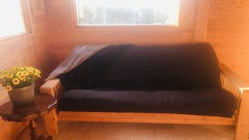 Comfort-Ferienhütte, Küche, Talblick | 1 Schlafzimmer, hochwertige Bettwaren, Daunenbettdecken
