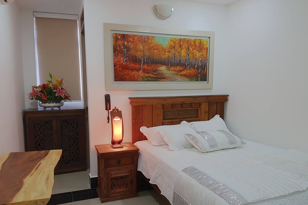 Standard Room, 1 Double Bed | Egyptian cotton sheets, premium bedding, blackout drapes, soundproofing