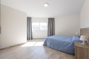 1 bedroom, iron/ironing board, free WiFi