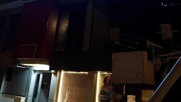 Fachada da propriedade à noite