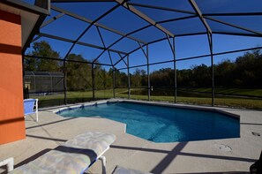Beheizter Pool