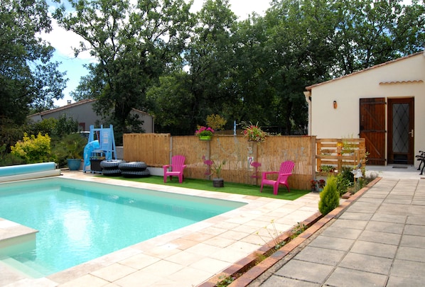 Pool - Gite for 2 to 5 people with swimming pool in the Gard, near the Cevennes mountains (Saint-Julien-de-Cassagnas)