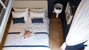 1 chambre, coffres-forts dans les chambres, fer et planche à repasser