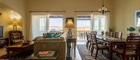 Tv, dvd-afspiller, bøger