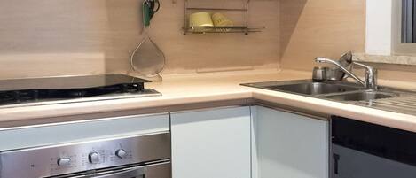 Kühlschrank, Ofen, Geschirrspüler, Gefrierschrank